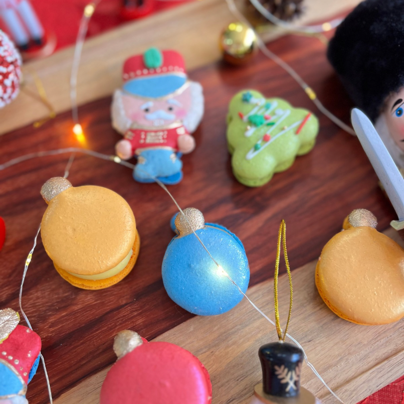 Caja 1 macaron “Bolita de navidad" - Imagen 3